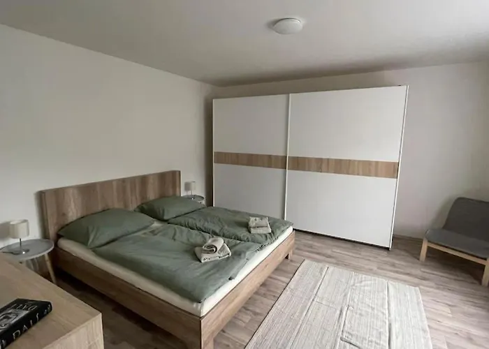 Dum Nad Jezerem - Ii. Most